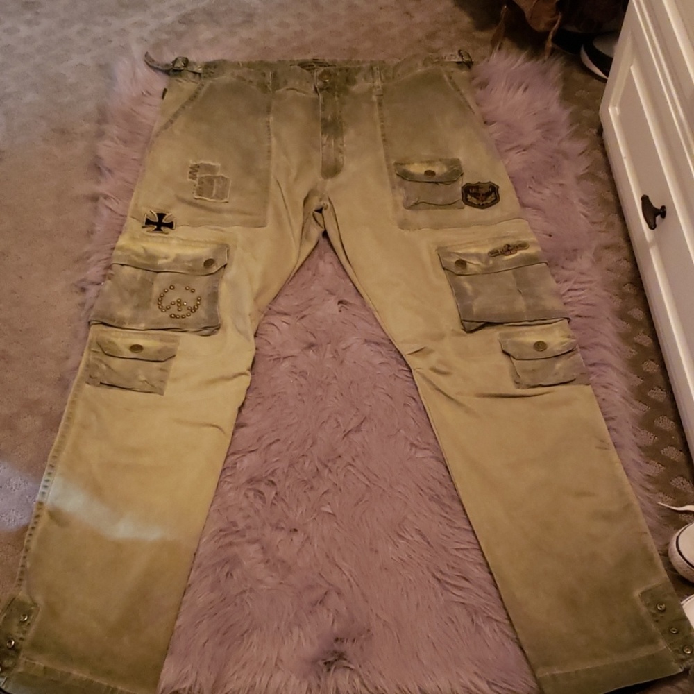 Robin's Jean - Picture 2 of 4